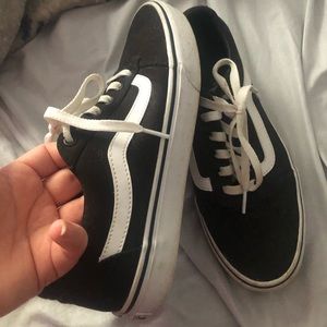 Vans old school black n white